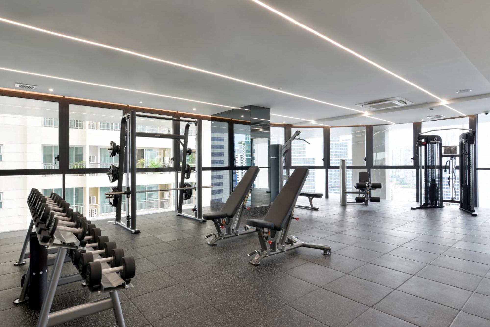 Gm Estate Hotel And Executive Apartments Sukhumvit 20 Банкок Екстериор снимка