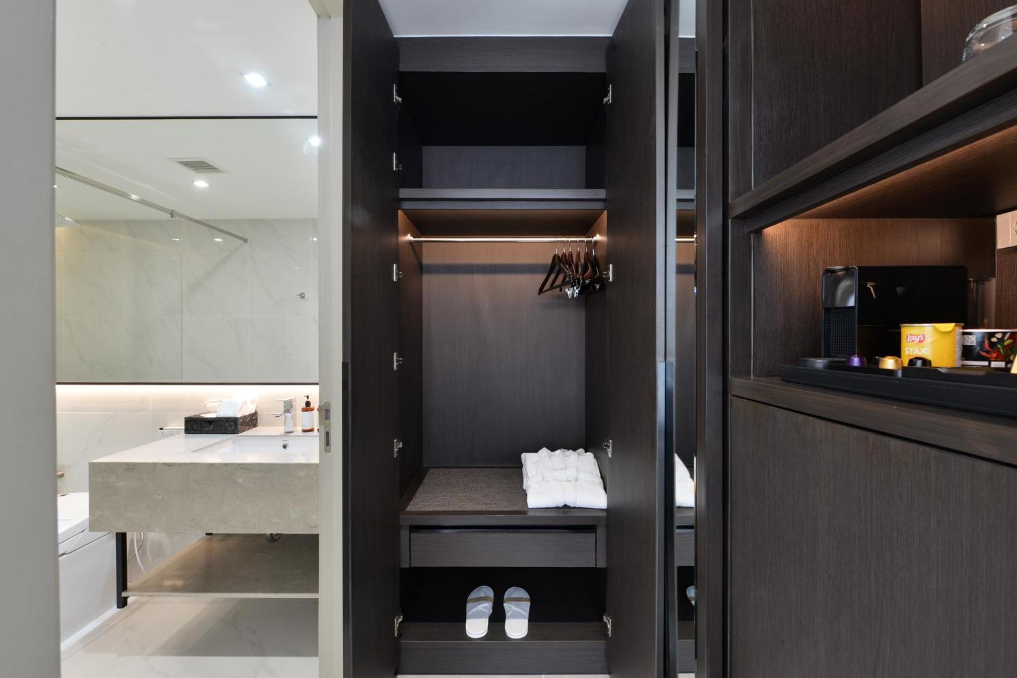 Gm Estate Hotel And Executive Apartments Sukhumvit 20 Банкок Екстериор снимка