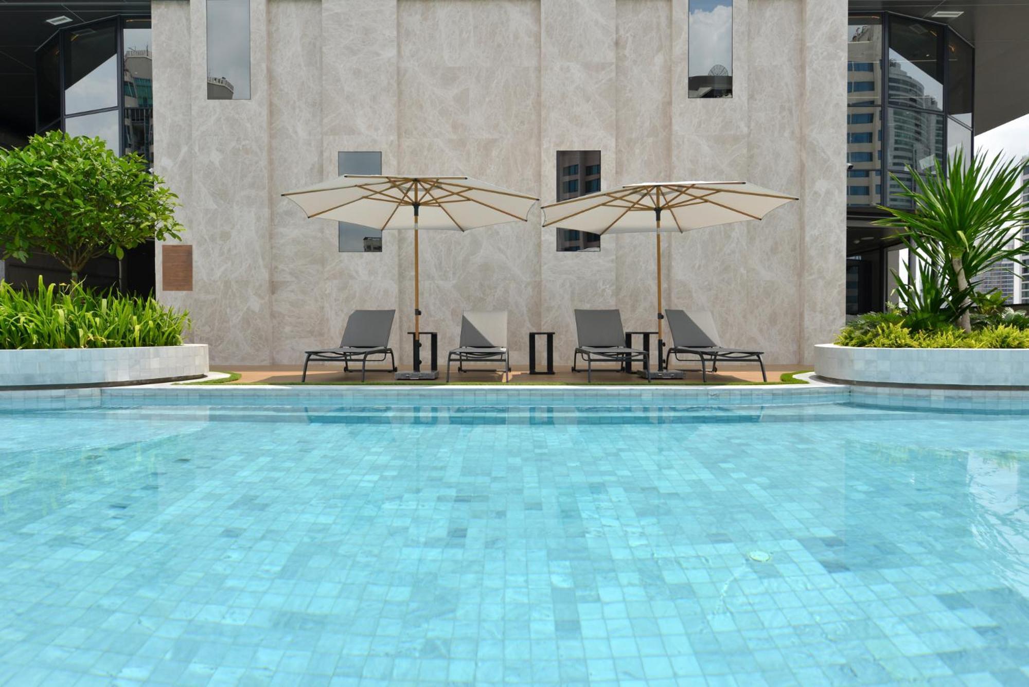 Gm Estate Hotel And Executive Apartments Sukhumvit 20 Банкок Екстериор снимка